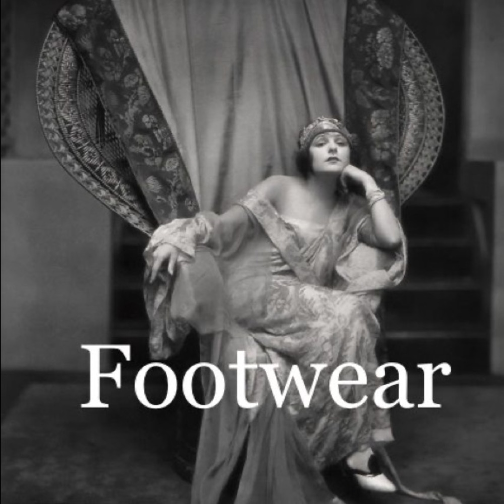 • S H O E S  &  F O O T W E A R •